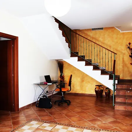 Casa Girasole Apartment *